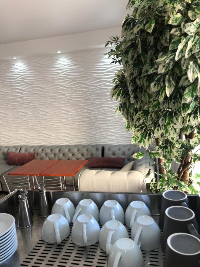 Золотий Лев Hotel Затока Екстериор снимка