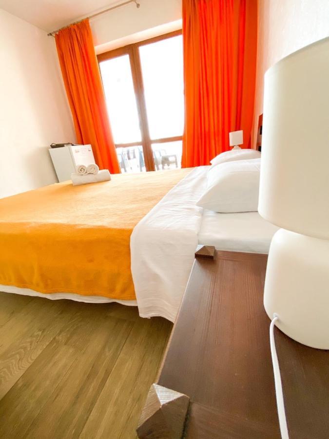 Золотий Лев Hotel Затока Екстериор снимка