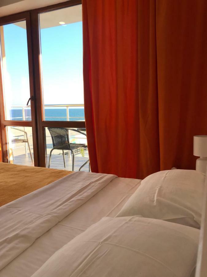 Золотий Лев Hotel Затока Екстериор снимка