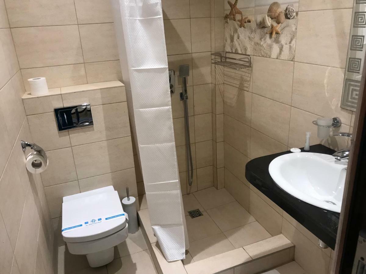 Золотий Лев Hotel Затока Екстериор снимка